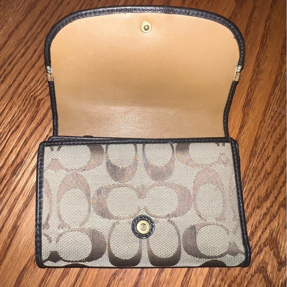 Coach Wallet - Picture 3 of 6